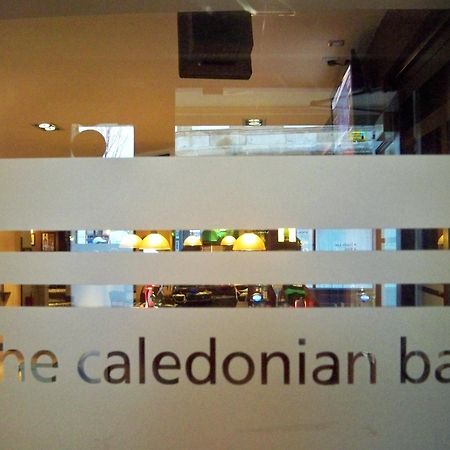 The Caledonian Hotel Leven  Buitenkant foto