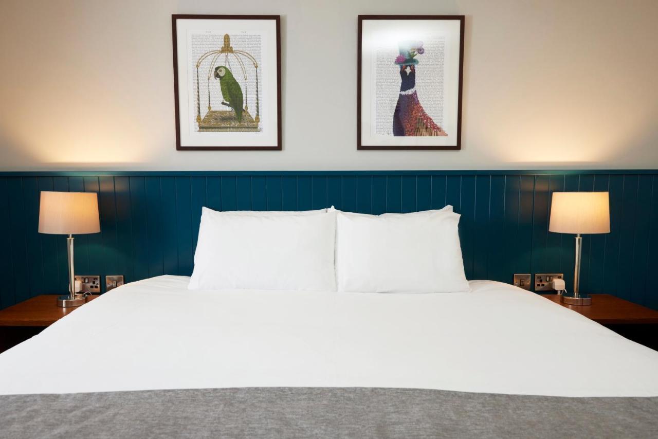 The Caledonian Hotel Leven  Buitenkant foto