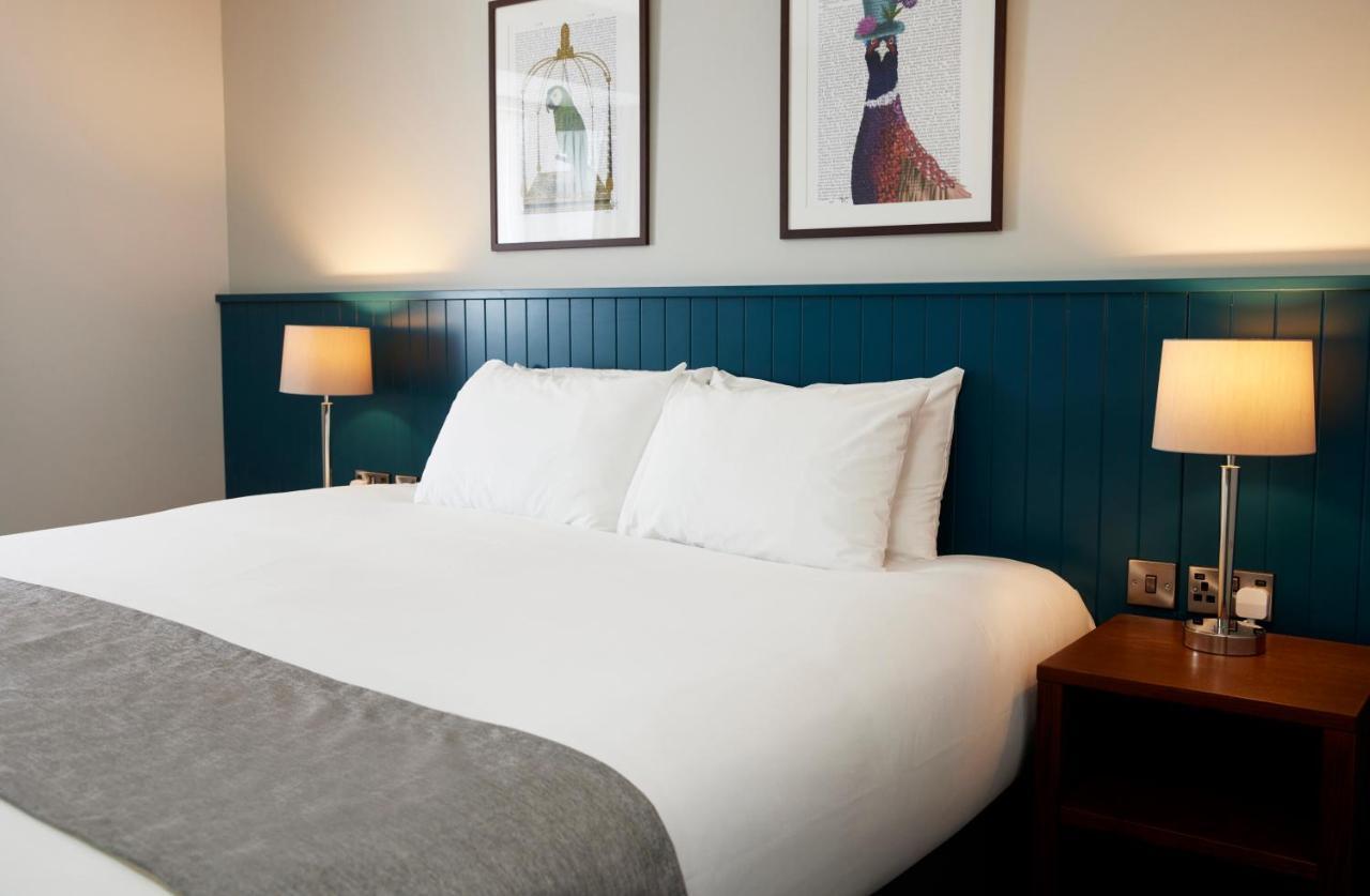 The Caledonian Hotel Leven  Buitenkant foto